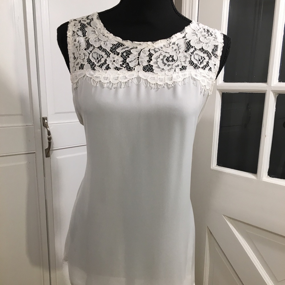 White Sleeveless Lace Shell House Blouse